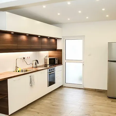 Avensia דירה