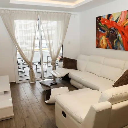 Avensia לרנקה
